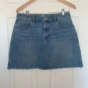 Old Navy Women’s Denim Mini Skirt Blue Size 10
